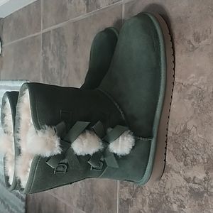 Size 9 Koolaburra boots